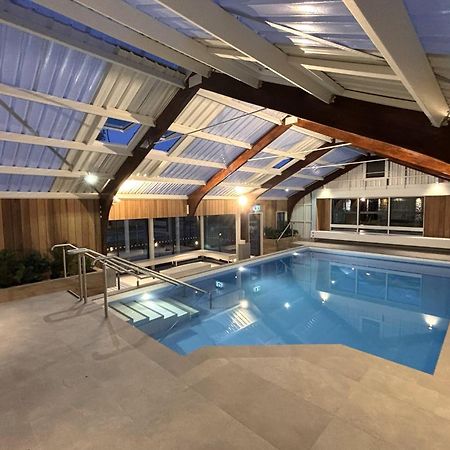Tasman Holiday Parks - Christchurch Eksteriør bilde The swimming pool at the hotel
