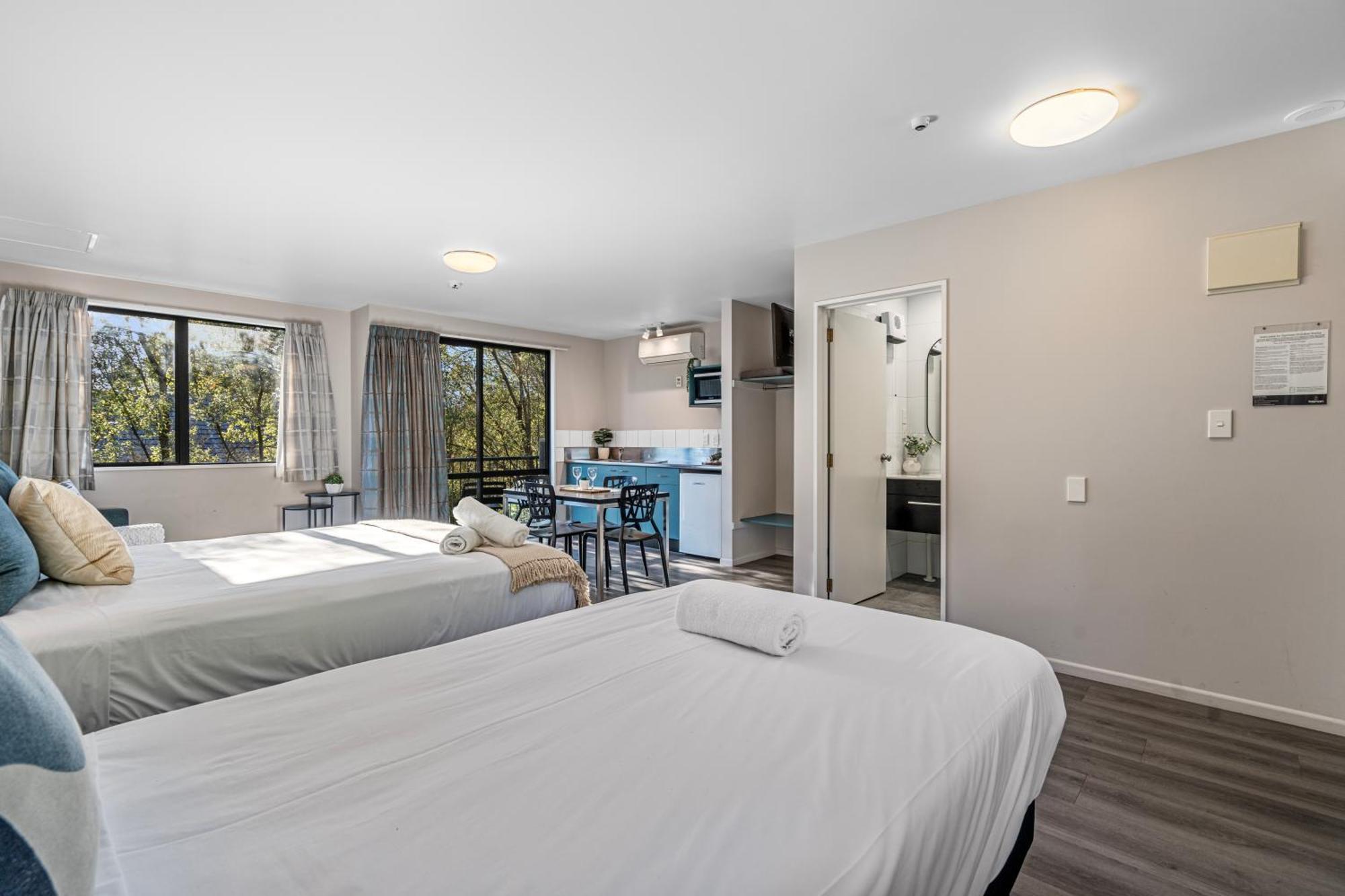 Tasman Holiday Parks - Christchurch Eksteriør bilde Studio apartment